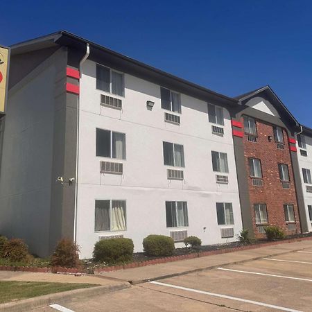 Super 8 By Wyndham College Station Hotel Exterior photo
